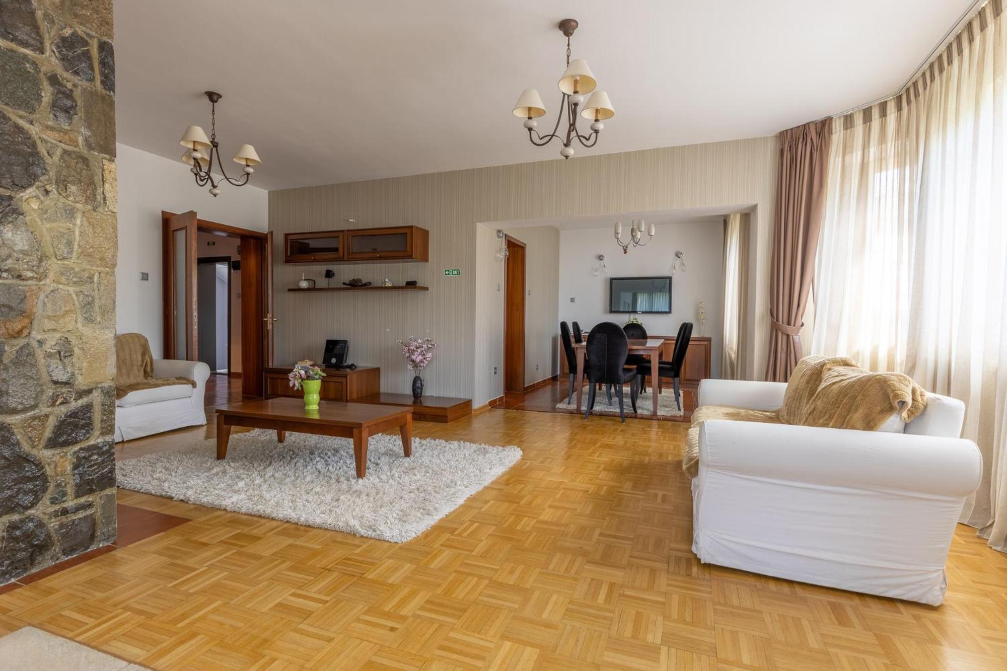 Vila Etiquette Предял Екстер'єр фото